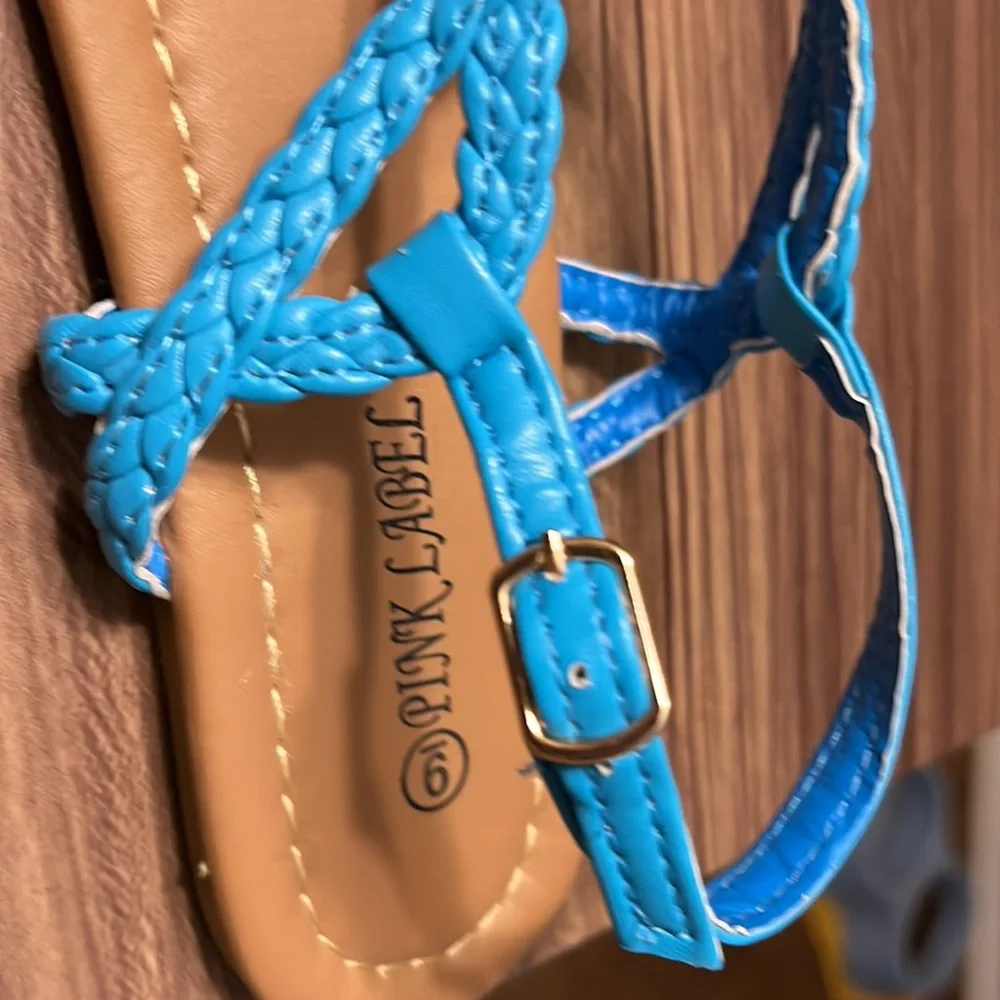 Sky blue thong sandals - Picture 9 of 11